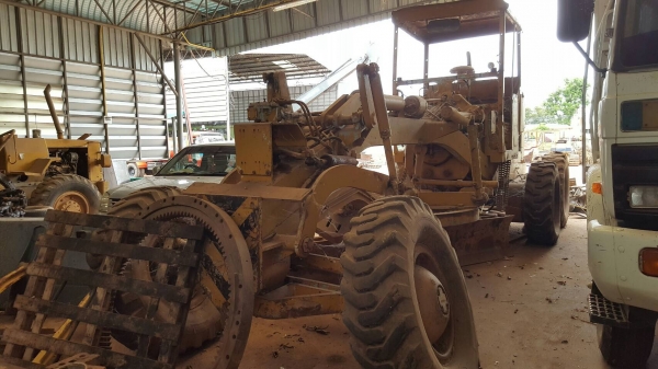 ขาย รถเกรด GALION รถใช้งานได้ เอกสารใบซื้อขาย ราคาคุยกันได้ครับ