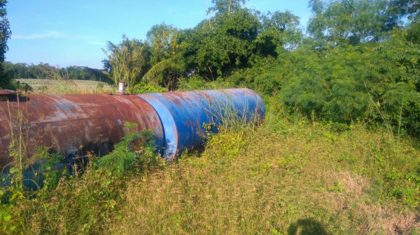 ขายด่วน ถัง ขนาด9000 ลิตร เหล็กอย่างหนา ขายเพียง 40000 พร้อมใช้งานคับท่าน