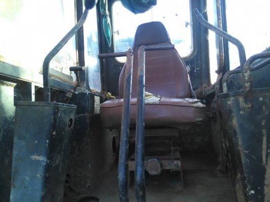 **299,000 บ.ต่อรอง/// แบคโฮ KOMATSU PC150 รุ่น1 เครื่อง+ปั้ม เดิม แรงดี บูมอาร์มสวย เอวแน่น ช่วงล่าง75\% โซ่หนา แทร็กสวย สป็อคเก็ต75\% รถทำงานดี แรง ดี พร้อมใช้งาน ไม่มีเล่ม มีสัญญาซื้อขาย ขายตามสภาพ **ขาย KOMATSU PC150 รุ่น1 แบคโฮสภาพดี พร้อมใช้งาน เอกสารส