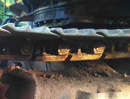 **299,000 บ.ต่อรอง/// แบคโฮ KOMATSU PC150 รุ่น1 เครื่อง+ปั้ม เดิม แรงดี บูมอาร์มสวย เอวแน่น ช่วงล่าง75\% โซ่หนา แทร็กสวย สป็อคเก็ต75\% รถทำงานดี แรง ดี พร้อมใช้งาน ไม่มีเล่ม มีสัญญาซื้อขาย ขายตามสภาพ **ขาย KOMATSU PC150 รุ่น1 แบคโฮสภาพดี พร้อมใช้งาน เอกสารส