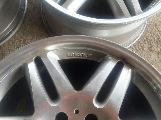 ขาย brabus block6 ขอบ 18 กว้าง 8.5 et35 ทั้ง 4 วง ของแท้ๆคับ ขาย 18500
