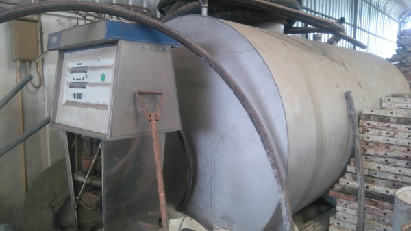 ขายด่วน ถังน้ำมันพร้อมหัวจ่าย 5500 ลิตร พร้อมใช้งานคับผม