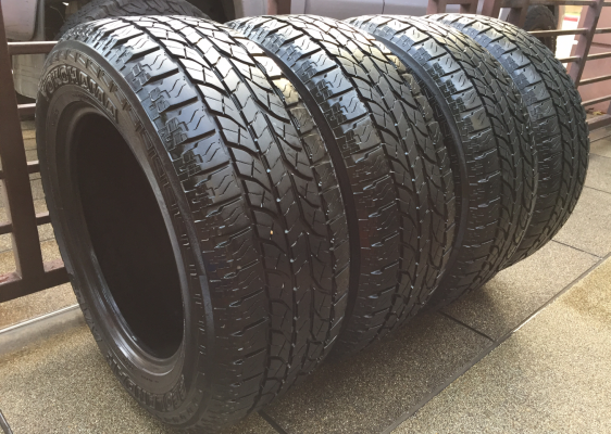 ยาง All Yokohama 265 60 18 สิ้นปี12 ดอกเต็ม ไม่มีปะ ราคาไม่แพง