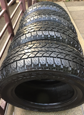 ยาง All Yokohama 265 60 18 สิ้นปี12 ดอกเต็ม ไม่มีปะ ราคาไม่แพง