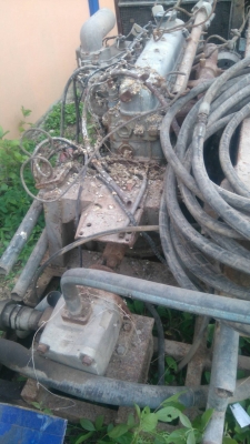 ขายด่วน เครืองอัดท่อ.ข้ามถนน.พ้รอมกะบอก เครืองeh300.   ขาย65000 พร้อมใช้งานคับผม