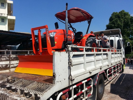 คูโบต้า L3608DT รถคัดเกรด A ใบมีดดันหน้า ผานหลังใหม่ มือเดียวออกห้าง