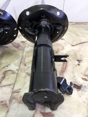 ขายโช๊คหน้า HONDA JAZZ 1.5 i-VTEC ปี 2009 แท้ศูนย์ ขายโช๊คหน้า HONDA JAZZ 1.5 i-VTEC ปี 2009 แท้ศูนย์