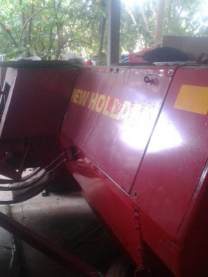 รถอัดฟาง นิวฮอลแลน พร้อมทำงาน ราคา 200000 บาท วันทูคอล 0986683479 dtac 0991751349 สิทธิ์ คับ