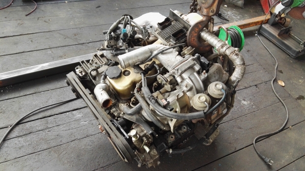 ขายเครื่อง D MAX3000 เทอร์โบ 4 JH ขายเครื่อง D MAX3000 เทอร์โบ 4 JH