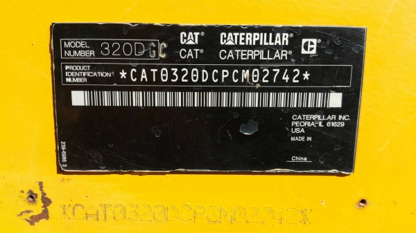 ขายด่วน CAT 320D สภาพสวยพร้อมลุยงาน เครื่องปั้มแรงดี รถสวย ไม่มีเยิ้ม เดิมๆทั้งคัน 26xxกว่าชั่วโมง โซ่ช่วงล่างสวย เอกสารใบแจ้งจำหน่าย เมโทร ภายในสวย