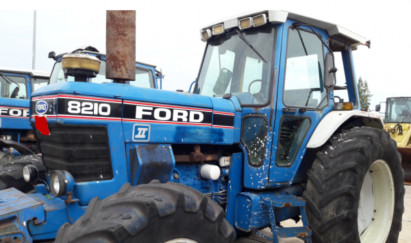 ขาย ford 8210 2 เพลา รถเก่านอก สภาพดีพร้อมใช้งาน พร้อมเอกสารการนำเข้า 084-5424150