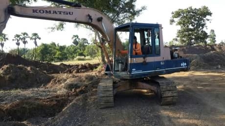 KOMATSU PC 100-3 KOMATSU PC 100-3