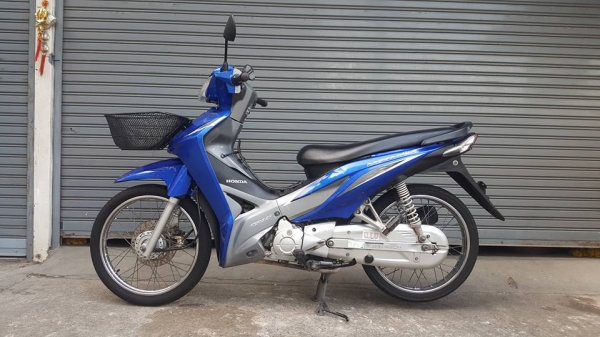 HONDA WAVE 110-i NEW บังลมใหญ่ ท่อมีกันร้อน สตาร์ทมือ โอนฟรี