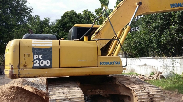 ขายด่วน KOMATSU PC200-7 รถสภาพสวยพร้อมใช้งาน เครื่องปั้มดี ระบบไฟฟ้าสมบูรณ์ โซ่ช่วงล่างสวย เอกสารใบแจ้งจำหน่าย