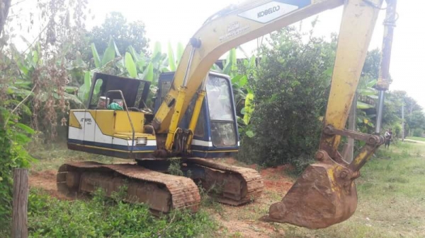 ขาย 515,000 KOBELCO sk 100 Mark 2 เครื่องดี ปั้มดี โช่หนา ช่วงล่างเต็ม แอร์เย็น เอกสารชื้อขาย รถอยู่ จ.ชัยภูมิ 090-772-3710 090-772-3708 ขาย 515,000 KOBELCO sk 100 Mark 2 เครื่องดี ปั้มดี โช่หนา ช่วงล่างเต็ม แอร์เย็น เอกสารชื้อขาย รถอยู่ จ.ชัยภูมิ 090-772-3710 090-772-3708