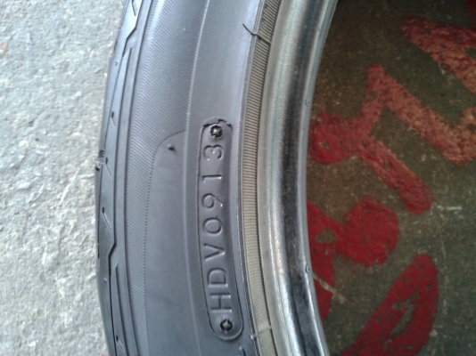 235/40R18 TOYO มี 2 เส้น tel.081-427-3941 235/40R18 TOYO มี 2 เส้น tel.081-427-3941