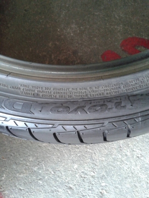 235/40R18 TOYO มี 2 เส้น tel.081-427-3941 235/40R18 TOYO มี 2 เส้น tel.081-427-3941