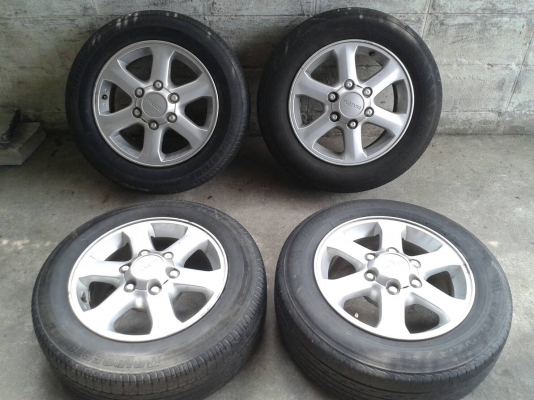 ล้ออีสุ ขอบ16นิ้ว6รู พร้อมยาง ชุดนี้ ราคา 5500 บาท