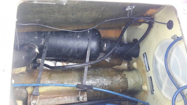 ขายเจ็ตสกีVN700 มีเกียร์ถอย3ที่นั่ง เก่าเชียงกง ลองขับแล้วสภาพดีมากพร้อมเทเลอร์ใหม่ยางใหม่หากสนใจจริงพาไปลองก่อนซื้อ ขาย 88000 บาท