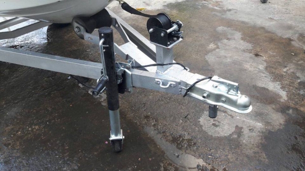 ขายเทเลอร์ลากเรือเจ้ตสกีของใหม่ทั้งหมดยางใหม่ ขาย 16500 บาท