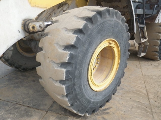 ขายรถตัก TCM ZW220