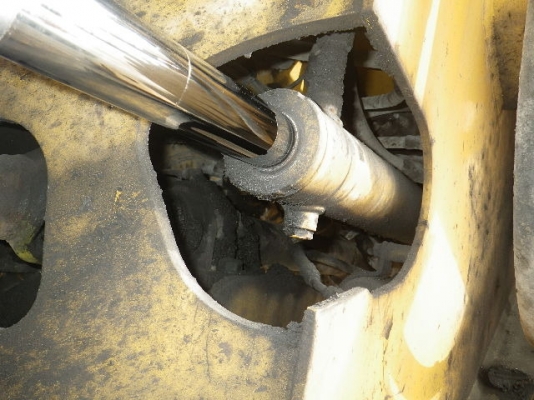 ขายรถตัก TCM ZW220