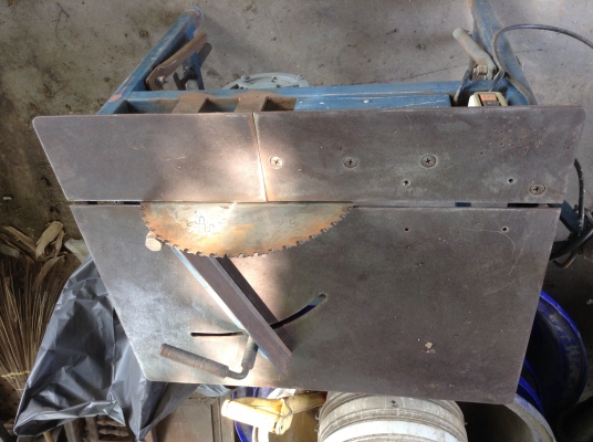 แท่นตัดอลูมิเนียม