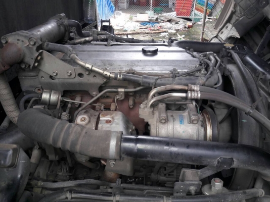 รถอีซูซุ 6 ล้อ NPR 150 แรงม้า. ปี 54. สนใจติดต่อ 081 - 6079515