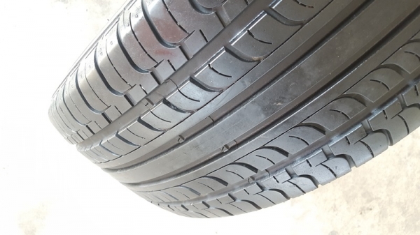 ขายยาง235/50/19 ปี 4313  HANKOOK 4 เส้น
