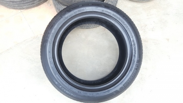 ขายยาง225/50/17 ปี  4215 MICHERLIN 3ST 4 เส้น
