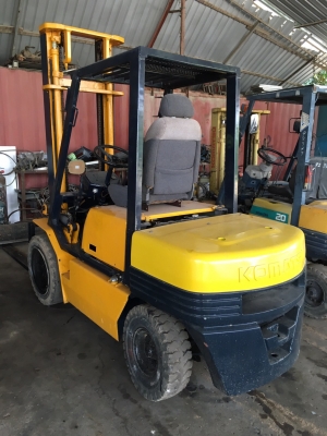 ขายรถโฟลิฟต์ 3ตัน KOMUTSU สภาพสวยพร้อมใช้
