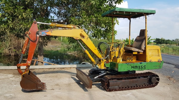 ขายด่วนรถแบคโฮAIRMANแอแมนHM35Sครื่อง4สูบดีปั่มแรงเทียบเท่าPC35รถนอกเพิ่งนำเข้ามาใหม่ยังไม่เคยใช้งานในเมืองไทยเลย