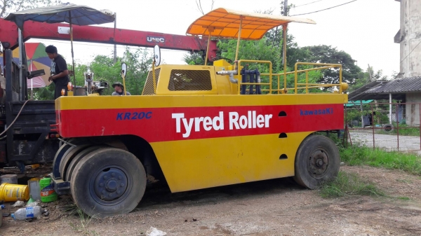 รถบดล้อยาง11ล้อ KAWASAKI พร้อมใช้งาน เอกสารเบ่มทะเบียน รถบดล้อยาง11ล้อ KAWASAKI พร้อมใช้งาน เอกสารเบ่มทะเบียน