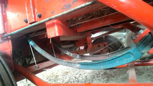 ขายเครื่องอัดฟาง คู้โบต้า HB 130 175000 บาท พร้อมใช้งาน ด่วน วันทูคอล 0986683479 dtac 0991751349 สิทธิ์ คับ