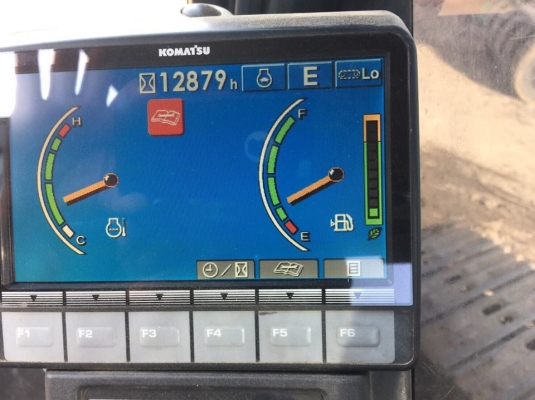 ขายรถขุดแบ็คโค PC200-8 โคมัสสุ ทำงาน12879ชม.ช่วงล่างเต็มไฟฟ้าครับเอกสารครบ