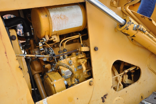 ขาย รถแทรคเตอร์ตีนตะขาบ KOMATSU D10S สภาพเดิมๆจากญี่ปุ่นยังไม่เคยใช้งานในไทย 95,000 เท่านั้น!!