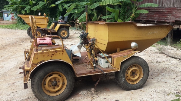 ขายรถดั๊มเปอร์พร้อมเครื่องสูบเดียวตามสภาพ 2คัน ขายคันล่ะ25000บาทครับ