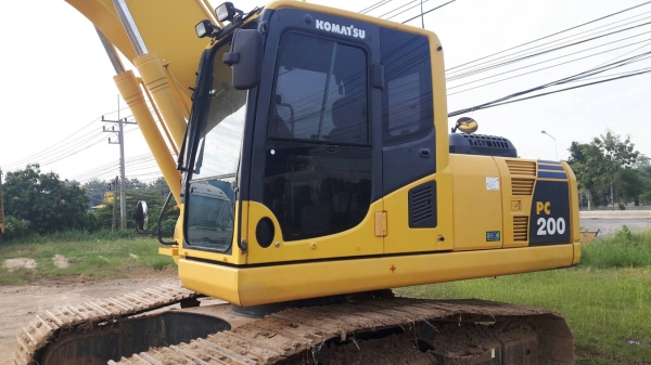 ขายด่วน!! Komatsu PC200-8MO 4,800 ชม.สภาพสวยค่ะ