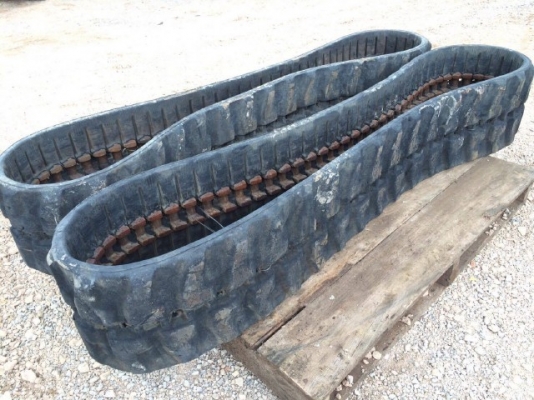 แทรคยางขนาด #300X76X52.5 นำเข้าจากญี่ปุ่น ติดต่อ 087-9118593/085-0843200