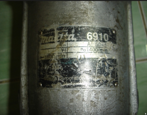 ขายบล็อกไฟฟ้า ยี่ห้อ makita รุ่น 6910 ขนาด 1" 1300 วัตต์