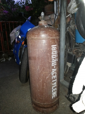 ขายถังแก๊สอซิธิลีน(ACITYLENE)ถังเปล่าสภาพดี