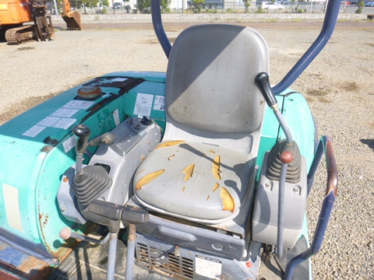 Komatsu PC35R-8 ปั้มนิ้ว ใบมีดดันปรับทิศทางได้ ถึงไทยเร็วๆนี้