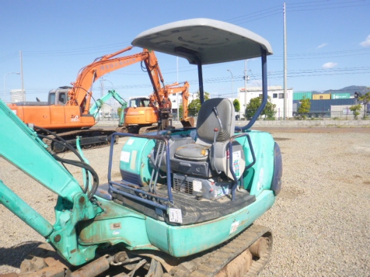 Komatsu PC35R-8 ปั้มนิ้ว ใบมีดดันปรับทิศทางได้ ถึงไทยเร็วๆนี้