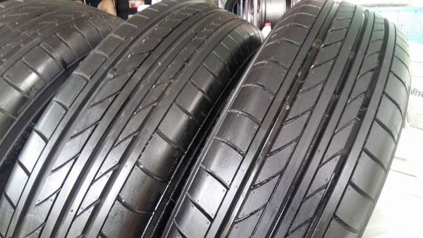 ขายล้อแม็ก nissan march 15" ยางป้ายแดงปี16 สนใจติดต่อ ตาเล็ก ล้อและยางครับ 081-3747940 ขายล้อแม็ก nissan march 15" ยางป้ายแดงปี16 สนใจติดต่อ ตาเล็ก ล้อและยางครับ 081-3747940