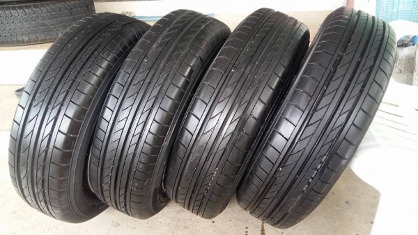 ขายล้อแม็ก nissan march 15" ยางป้ายแดงปี16 สนใจติดต่อ ตาเล็ก ล้อและยางครับ 081-3747940 ขายล้อแม็ก nissan march 15" ยางป้ายแดงปี16 สนใจติดต่อ ตาเล็ก ล้อและยางครับ 081-3747940