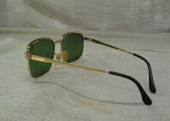 แว่นตาอิตาเลียนโกลด์ฟิลด์ทศวรรษ 1970s เก่าเก็บ! Vintage LUSTER handmade in Italy 18 K แว่นตาอิตาเลียนโกลด์ฟิลด์ทศวรรษ 1970s เก่าเก็บ! Vintage LUSTER handmade in Italy 18 K