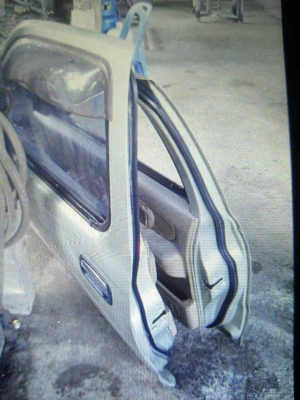 ประตูพร้อมกระจกไฟฟ้า นิสสันฟอร์นเทีย