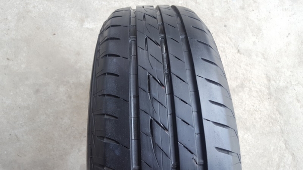 ขายยาง195/60/15 ปี 14 BRIDGESTONE EP200  2 เส้น