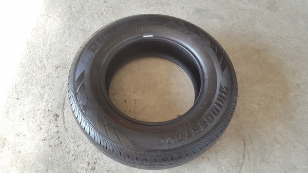 ขายยาง215/70/16 ปี 14 BEIDGESTONE R611 4 เส้น