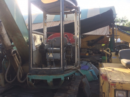 ขายด่วน แม็คโคร   KOBELCO 75HU สไลด์ บนล่าง เครื่องปั้มดี โซ่ช่วงล่างสวย รถทำงานคล่อง ปั้มนิ้ว คอลโทรลน้ำมัน รถพร้อมใช้งานทันที บอดี้ไม่ค่อยสวย แต่ทำงานปกติดีทุกอย่าง เอกสารสัญญาซื้อขาย